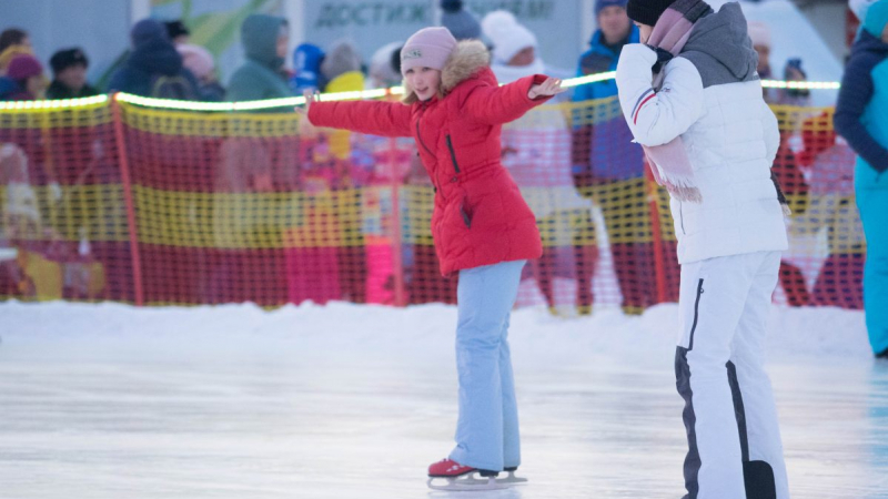 В столице Югры организуют катание на коньках с известными спортсменами
