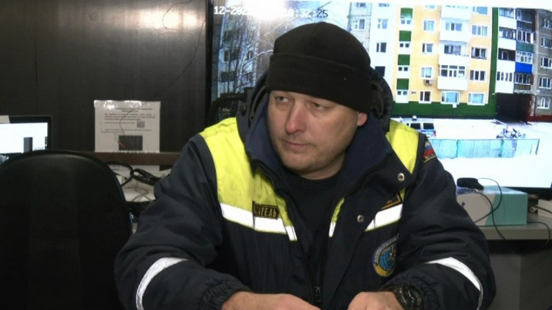 Нижневартовские спасатели рассказали, как эвакуировали жителей дома на Мира 6А