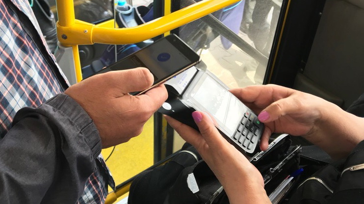 В Сургутских автобусах в следующем году введут новую систему оплаты проезда