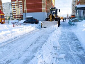 Более 11 тысяч кубов снега вывезли коммунальщики с улиц Югорска после новогодних праздников