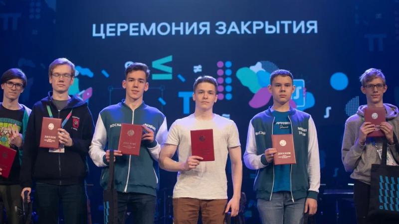 Югорский школьник впервые попробовал свои силы на Всероссийской олимпиаде по информатике