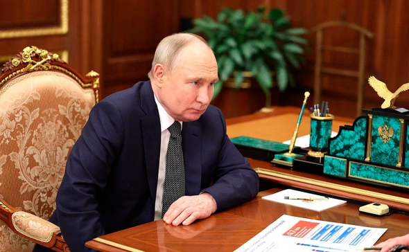 Путин призвал власти всех уровней не забывать об угрозах России