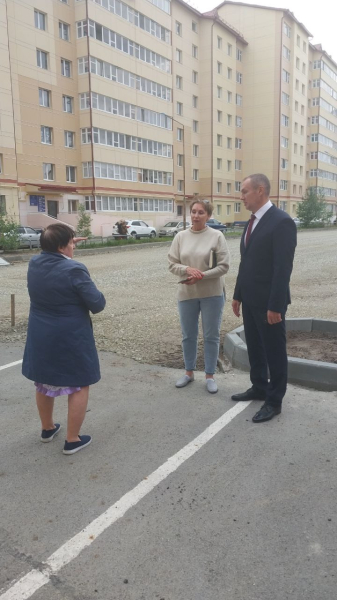 Депутаты совместно с главой города продолжают обходы избирательных округов