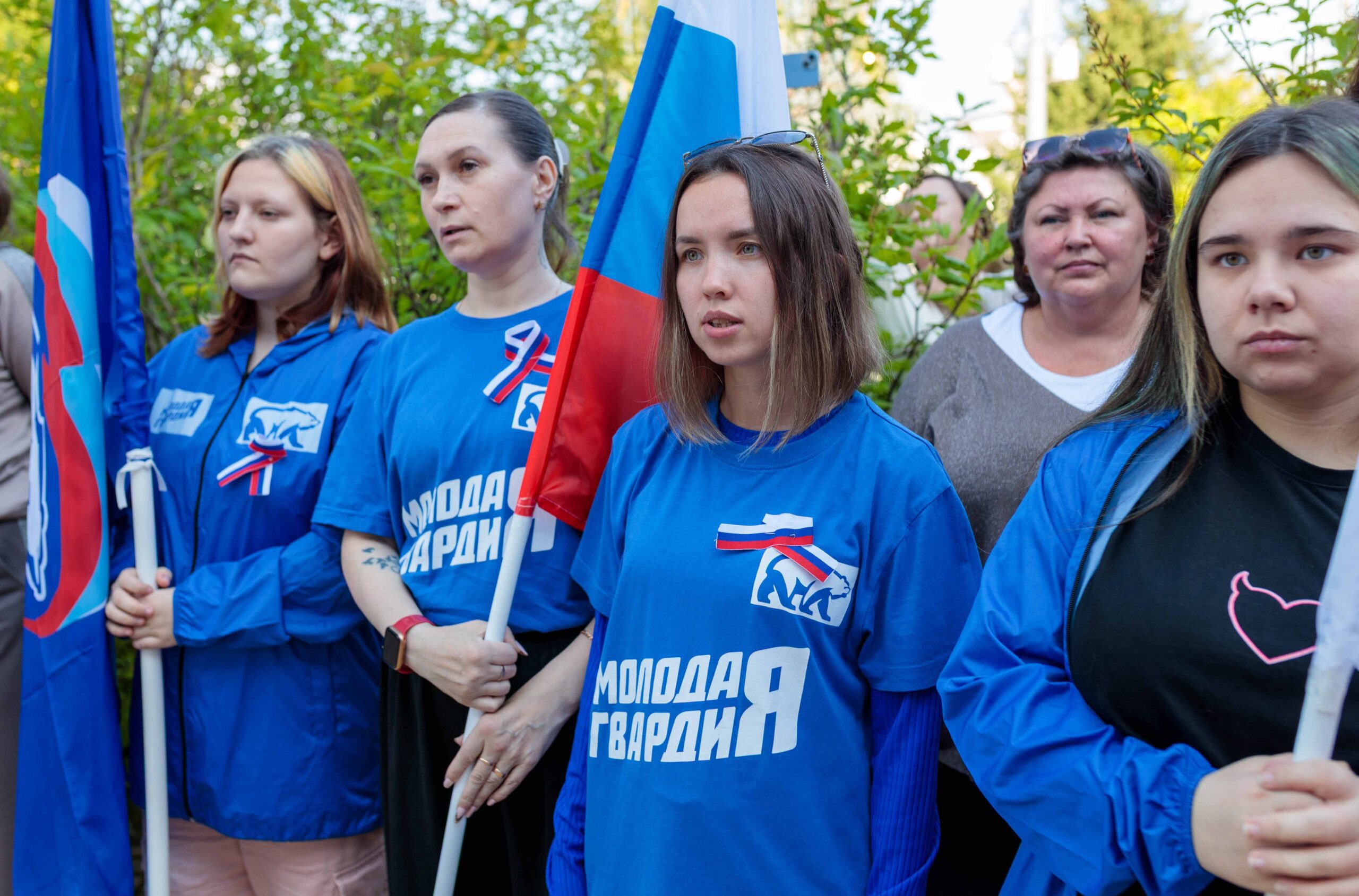 В Югорске отметили День Государственного флага