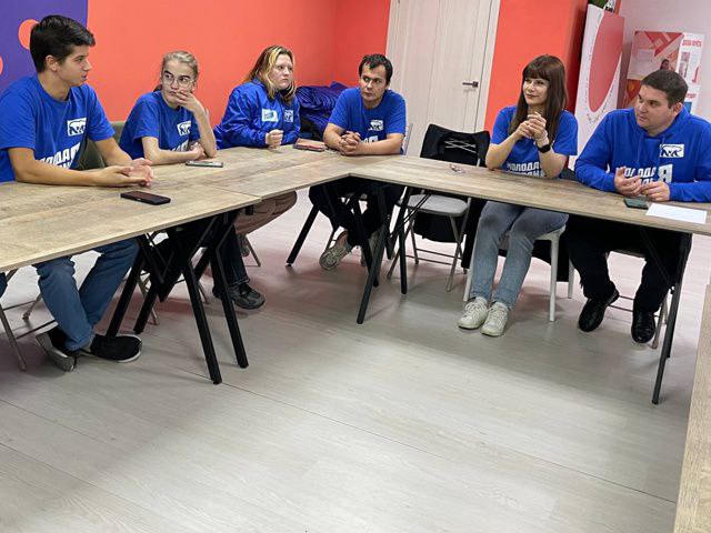Встреча активистов Молодой Гвардии прошла успешно…
