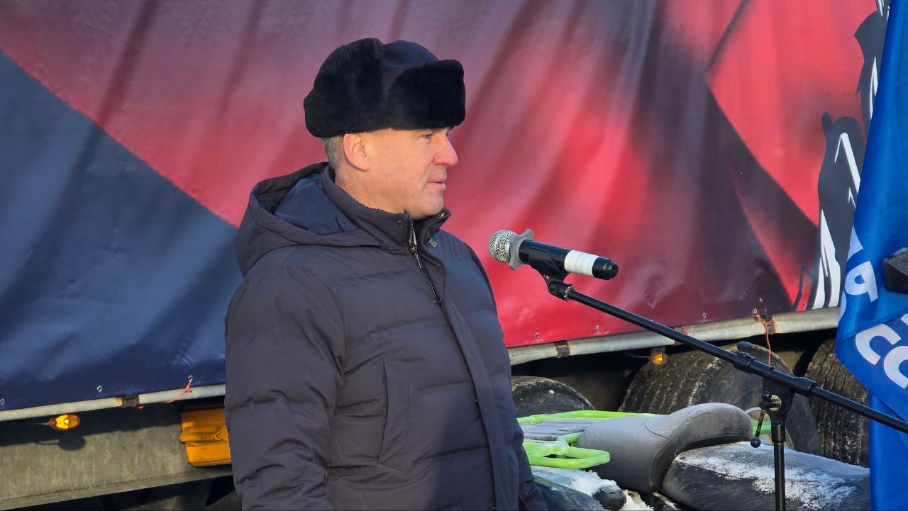 «Югра – защитникам Отечества»: партийцы доставят на Донбасс посылки и технику