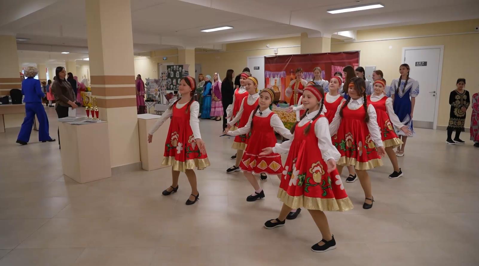 Праздник дружбы и единства