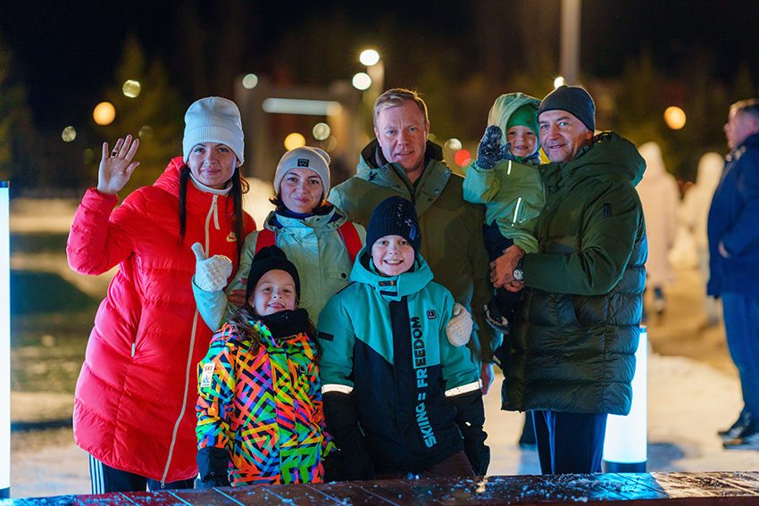 В Югорске открыли центральный сквер