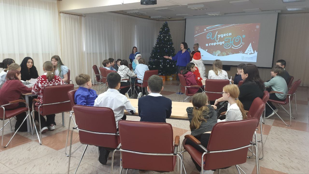 Деда Мороза заказывали? Активисты МГЕР могут и это!