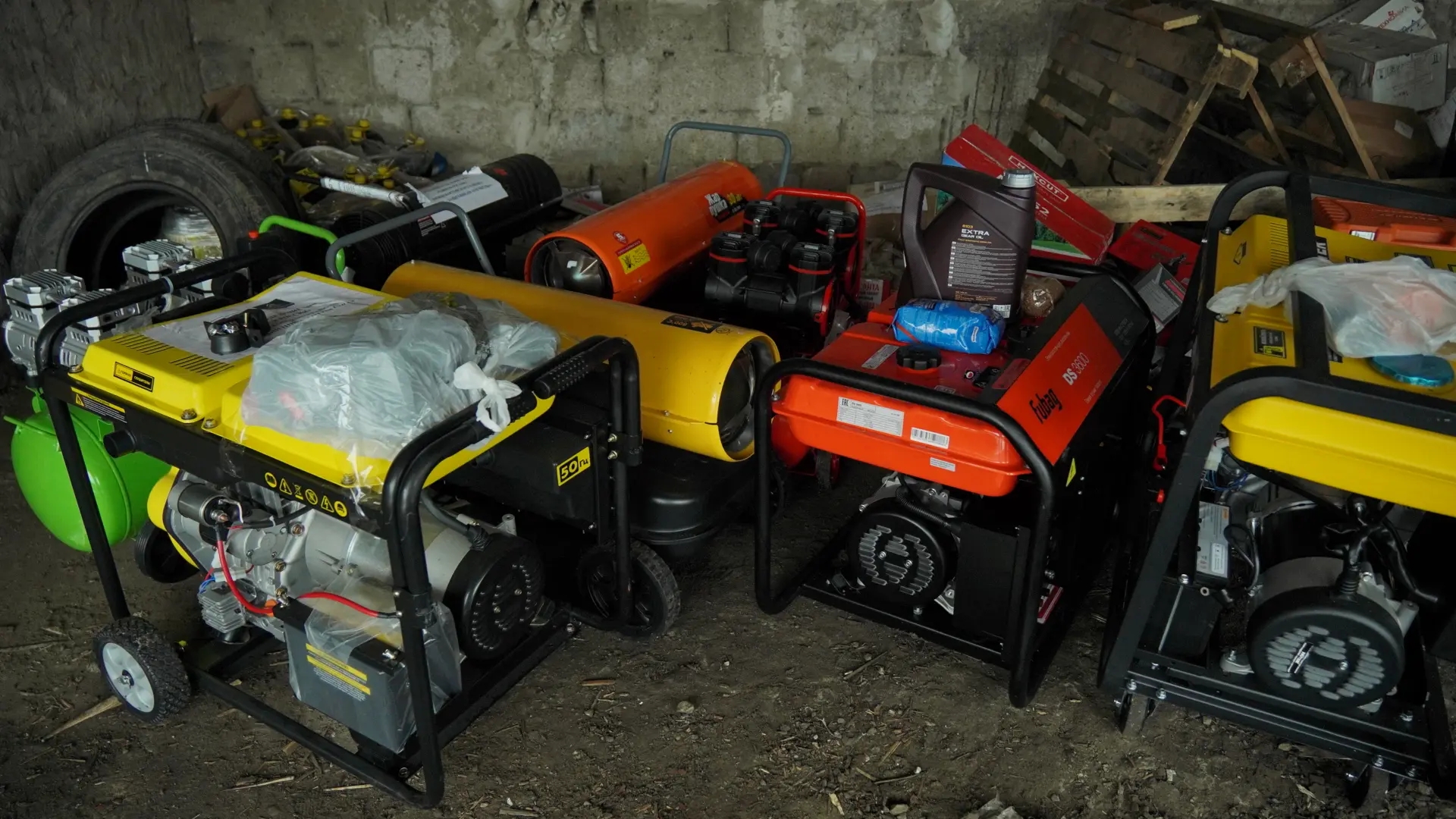 «Единая Россия» доставила из Югры на Донбасс гуманитарную помощь