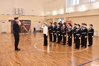  В школе №2 состоялись городские смотры строя и песни