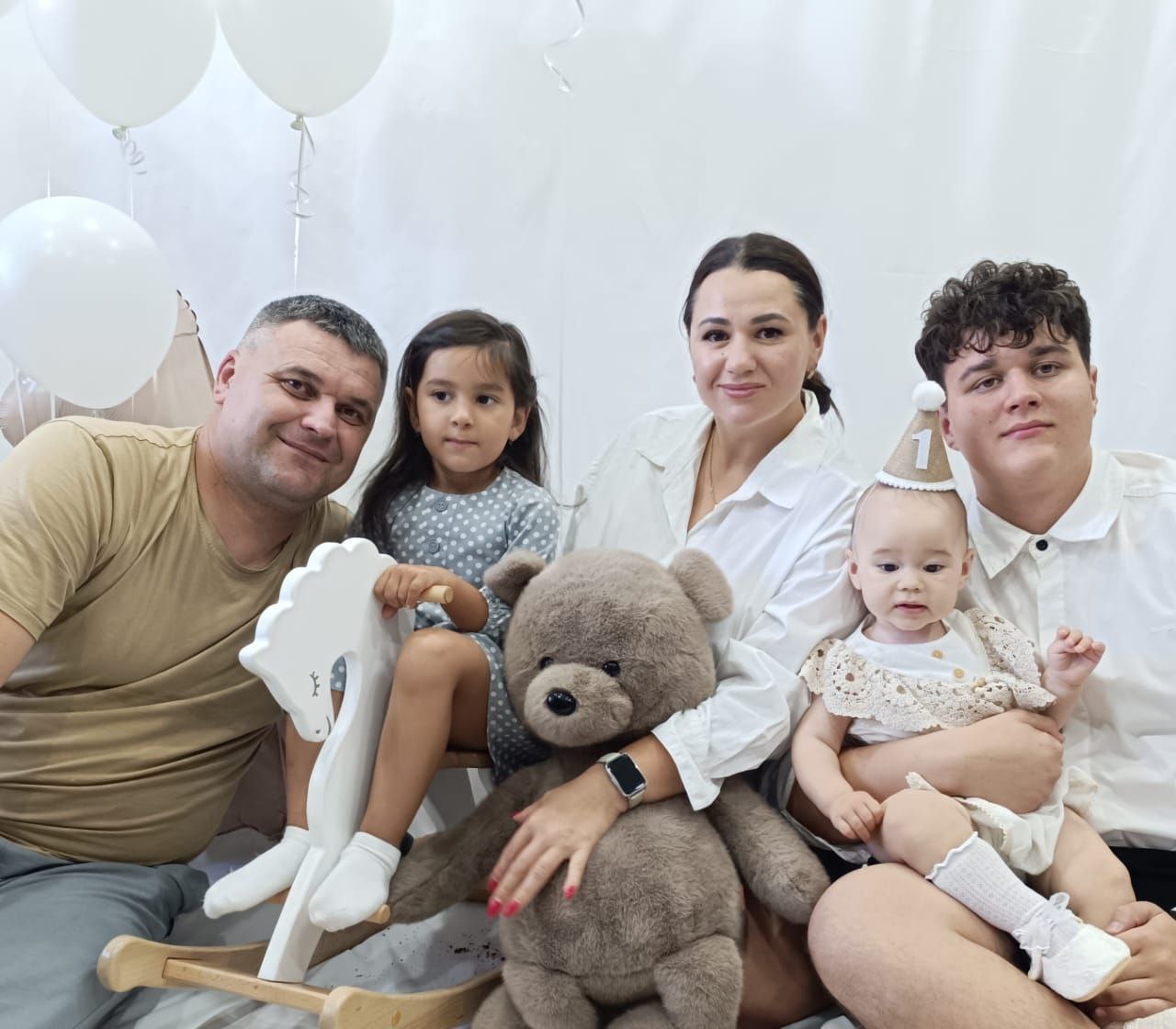 ДВЕ СУДЬБЫ, ДВЕ ИСТОРИИ: ПОХОЖИЕ И РАЗНЫЕ