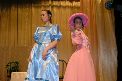 Второй корпус школы №5 в микрорайоне Югорск-2 отметил свой 55-летний юбилей