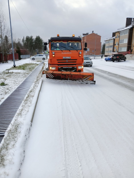 47 единиц техники будут чистить дороги Югорска зимой