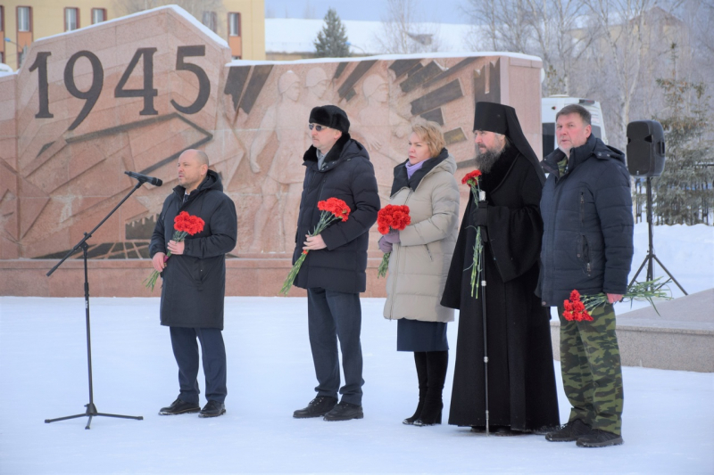 Югорчане почтили память воинов-интернационалистов