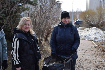 Югорск стал чище: общегородской субботник объединил горожан