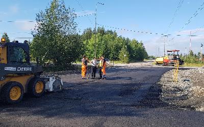 На улице Декабристов положили новый асфальт