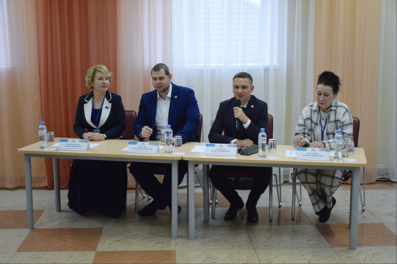 В Югорске прошел первый презентационный тур делегации госучреждений культуры Югры 