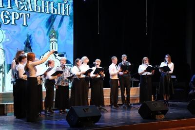 В Югорске состоялся воскресный благотворительный концерт