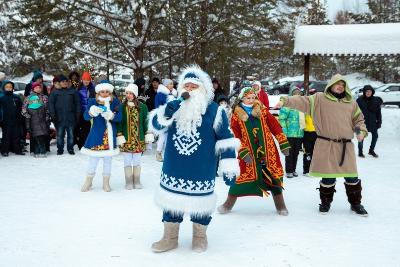 В "Суеват пауле" торжественно открыли снежный городок