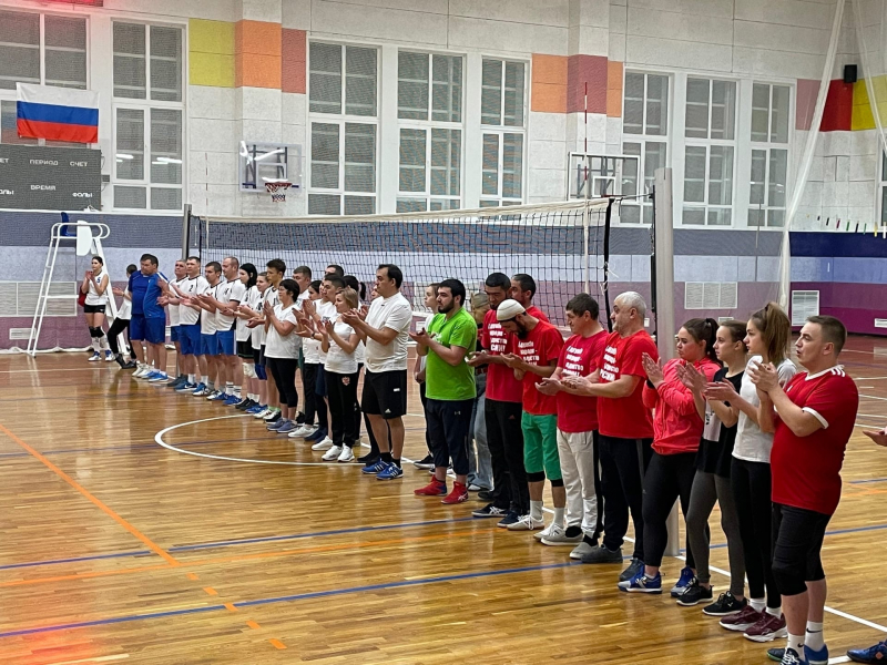 Вчера прошёл турнир по волейболу среди национальных общественных организаций Югорска